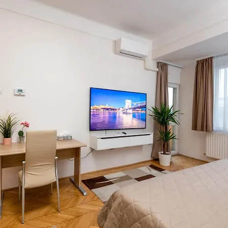 Apartment Deluxe With Free Car Park